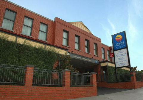 Comfort Inn & Suites City Views - Accommodation Nelson Bay 0