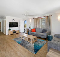 Comfy  Cosy Upstairs - Accommodation Nelson Bay