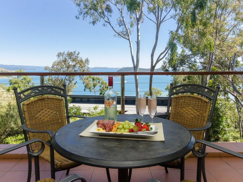 Compass Point - Accommodation Nelson Bay 0