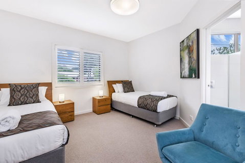 Connolly House - Accommodation Nelson Bay 3