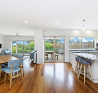 Connolly House - Accommodation Nelson Bay