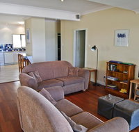 Cooinda 17 Dulconghi Street - Nelsons Bay Accommodation
