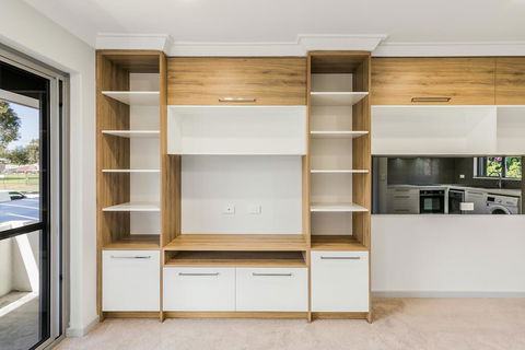 Cool Quiet Modern Secure Walking Distance To Perth And Landmarks - Nelsons Bay Accommodation 1