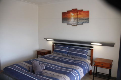 Coolgardie GoldRush Motels - Accommodation Nelson Bay 3