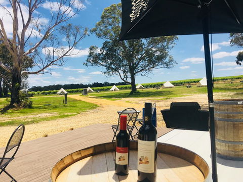 Coonawarra Cabins Unit C - Nelsons Bay Accommodation 2