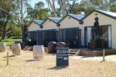Coonawarra Cabins Unit C - Nelsons Bay Accommodation 1