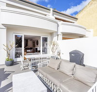 Cottesloe Aqua Retreat - Executive Escapes - Accommodation Nelson Bay