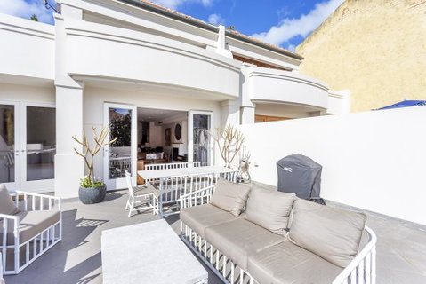 Cottesloe Aqua Retreat - Executive Escapes - Accommodation Nelson Bay 0