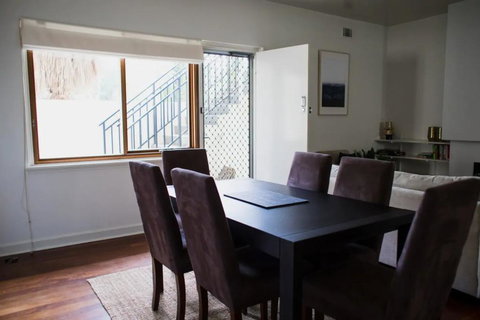 Cottesloe Beach Villa With Large Courtyard Sleeps 4 - Accommodation Nelson Bay 2