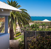 Cottesloe Executive Beach House - Accommodation Nelson Bay