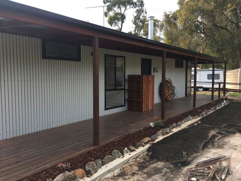 Country Cabin With Mountain Views Close To Ballarat - Accommodation Nelson Bay 3