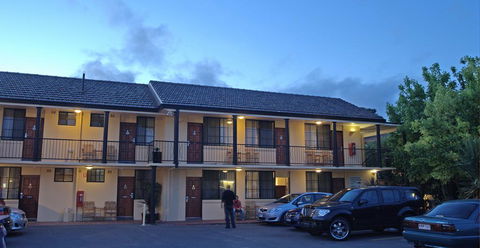 Country Plaza Motel - Accommodation Nelson Bay 1