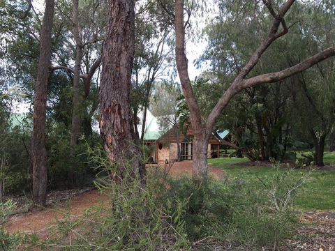 Country Retreat On 1 Acre With Pool, Hot Tub Surrounded By Trees - Nelsons Bay Accommodation 0