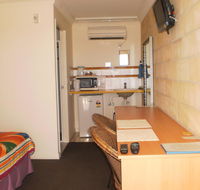 Country View Motel Ilbilbie - Accommodation Nelson Bay