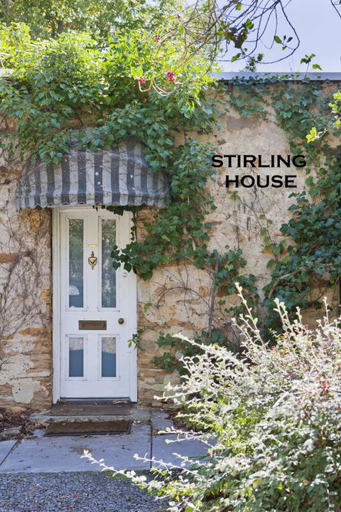 Crafers Cottages - Accommodation Nelson Bay 3