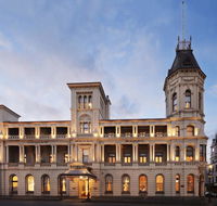 Craig's Royal Hotel - Accommodation Nelson Bay