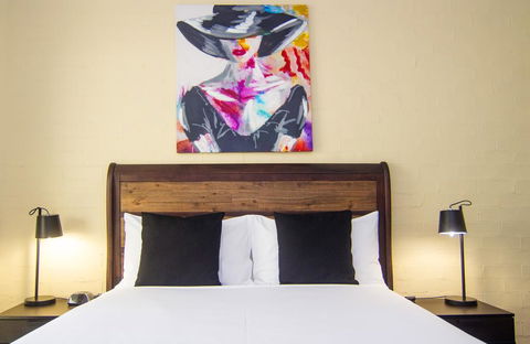 Crescent Motel Taree - Accommodation Nelson Bay 2