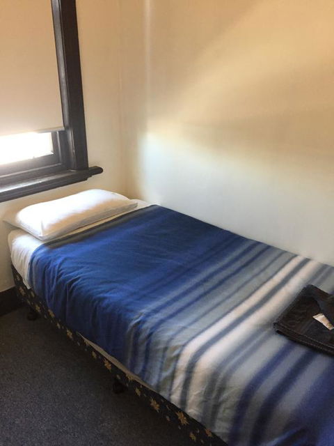 Crown Inn Hotel - Accommodation Nelson Bay 3