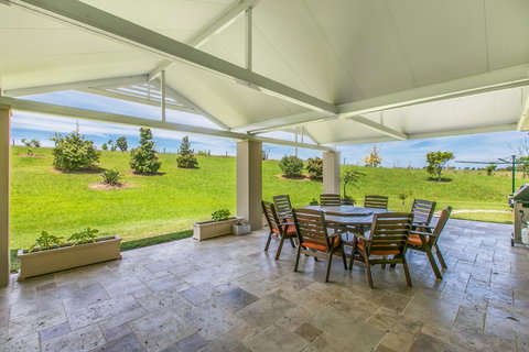 Cullengetty Estate - Accommodation Nelson Bay 2