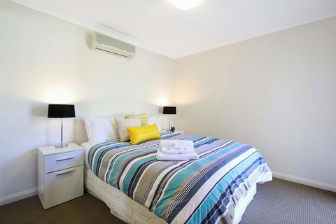 Cypress Townhouse 11 - Nelsons Bay Accommodation 0