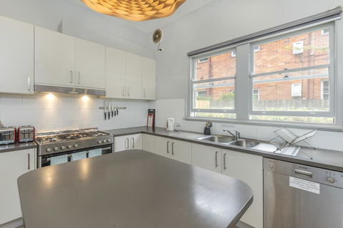 Dalziel Lodge - Accommodation Nelson Bay 3