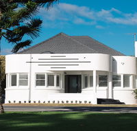 Deco Beach Luxury Apartments - Accommodation Nelson Bay
