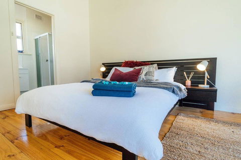 Deja Blue At Augusta - Wifi - Nespresso - Netflix - Accommodation Nelson Bay 3