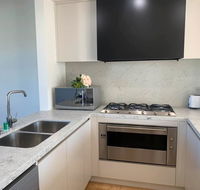 Delicate and Peaceful Bundoora Townhouse 10 - Accommodation Nelson Bay
