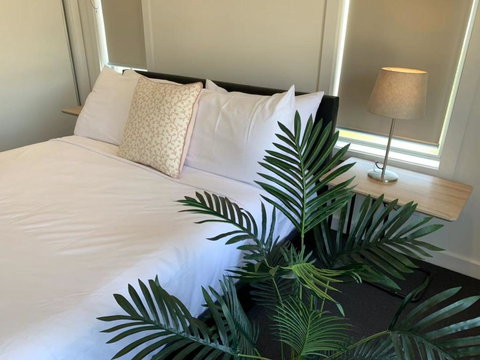 Delicate And Peaceful Bundoora Townhouse 12 - Accommodation Nelson Bay 1
