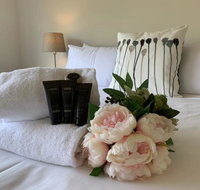 Delicate and Peaceful Bundoora Townhouse 13-R3 - Accommodation Nelson Bay