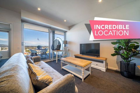 Divinity On Morphett - In The Heart Of The CBD - Free Wifi - Nespresso - Nelsons Bay Accommodation 0