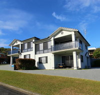 Dolphin Court 2 1 Gowing Street - Nelsons Bay Accommodation