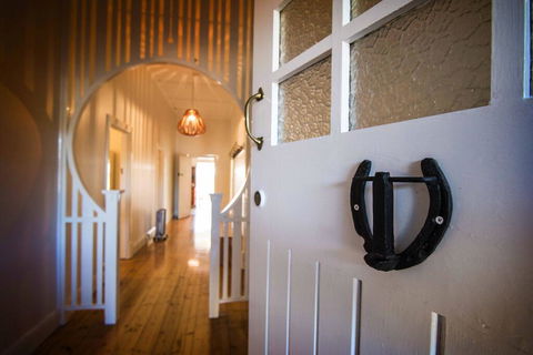 Doreen's - Nelsons Bay Accommodation 3