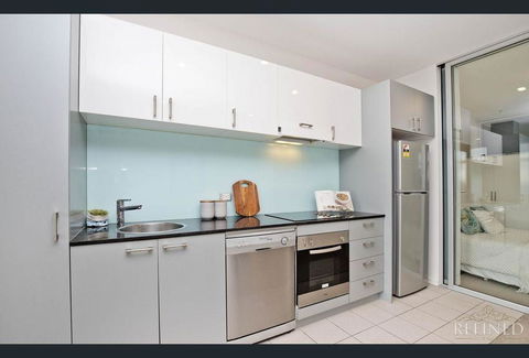 Down Town On Pirie - Heart Of East End - Wifi - Netflix - Nelsons Bay Accommodation 1