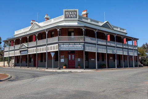 Duke's Inn - Accommodation Nelson Bay 0