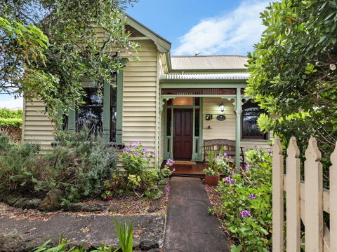 EAMONT ON SACKVILLE - Accommodation Nelson Bay 1