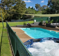 Early Settlers Motel Tocumwal - Accommodation Nelson Bay
