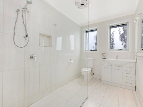 East Beach House - Accommodation Nelson Bay 1