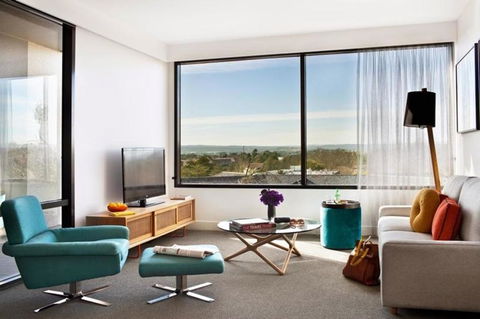 East Hotel And Apartments - Accommodation Nelson Bay 2