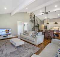 East Tempy - House  Bungalow - Accommodation Nelson Bay