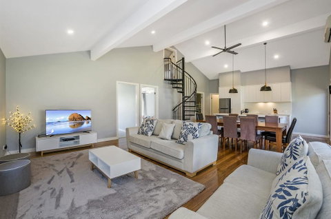 East Tempy - House Only - Accommodation Nelson Bay 0