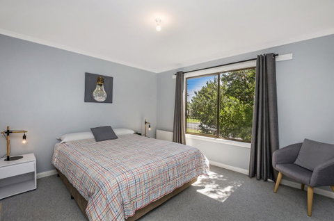East Tempy - House Only - Accommodation Nelson Bay 3