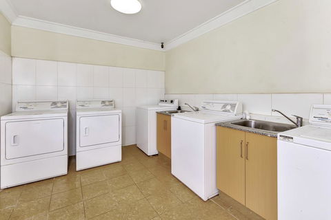 Econo Lodge Karratha - Accommodation Nelson Bay 1