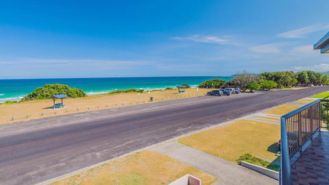 Edgewater 1 - Accommodation Nelson Bay 1