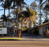 El Lago Tourist Park - Accommodation Nelson Bay