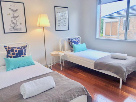 Elegant Glen House 4B5B ParkFront - Accommodation Nelson Bay 2
