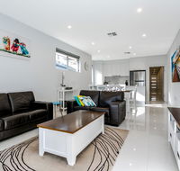 Ella House Adelaide - Accommodation Nelson Bay