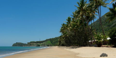 Ellis Beach Oceanfront Bungalows - Accommodation Nelson Bay 1