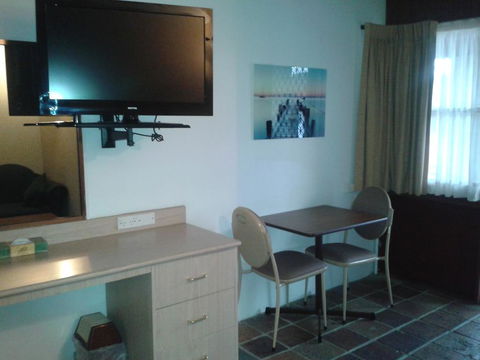Elsinor Motor Lodge - Accommodation Nelson Bay 2