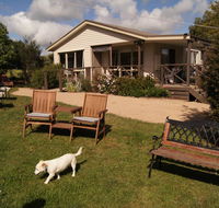 Emerald Hills Cottage - Accommodation Nelson Bay